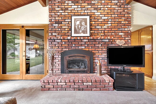 Building Photo - 1607 S Timmy Ave