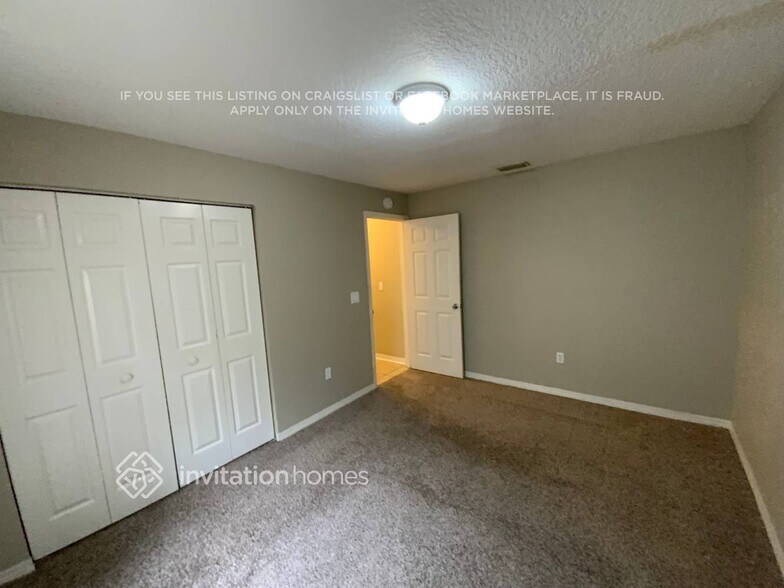 Building Photo - 4819 Balsam Dr