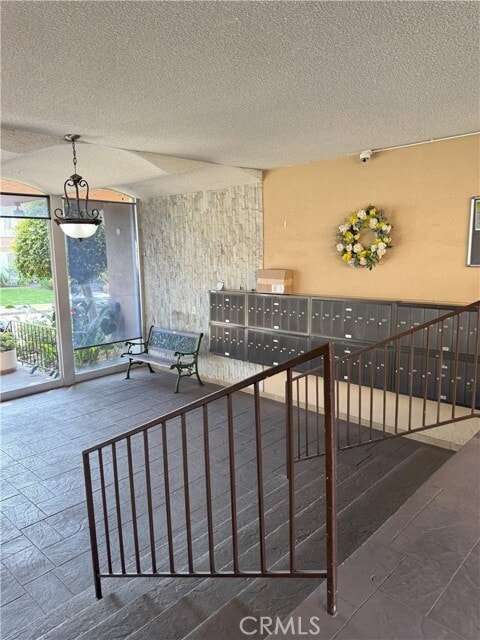 Building Photo - 805 Glenway Dr