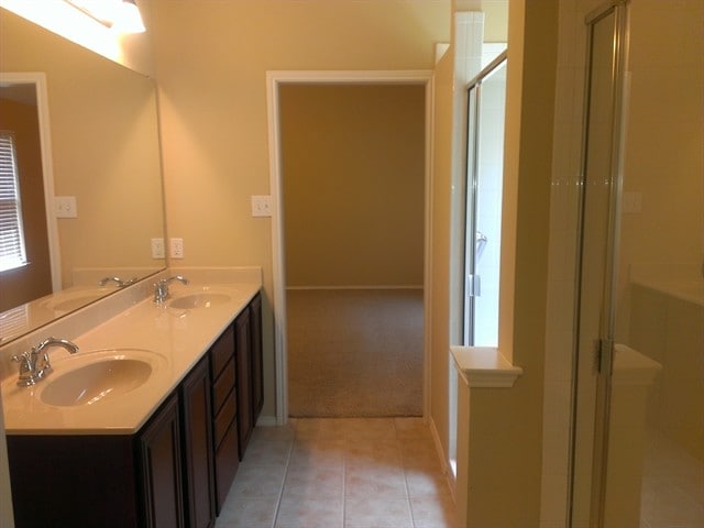 Building Photo - 5004 Birchwood Dr