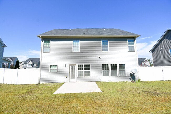 Building Photo - 54 Pittfield Run
