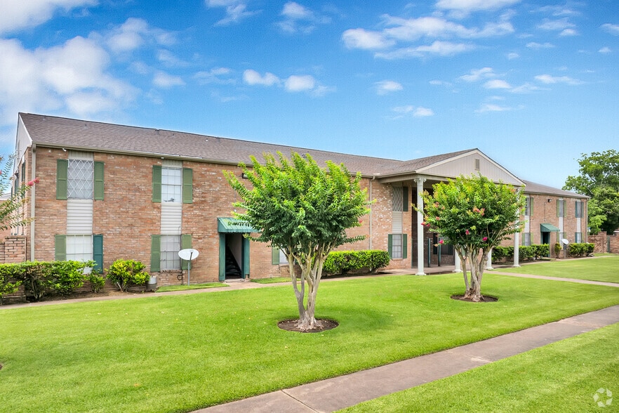 Primary - Deer Park Gardens