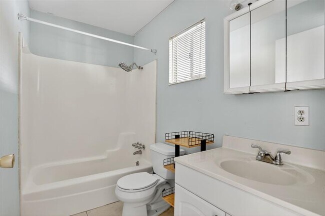 Building Photo - 6501 SW 49th St