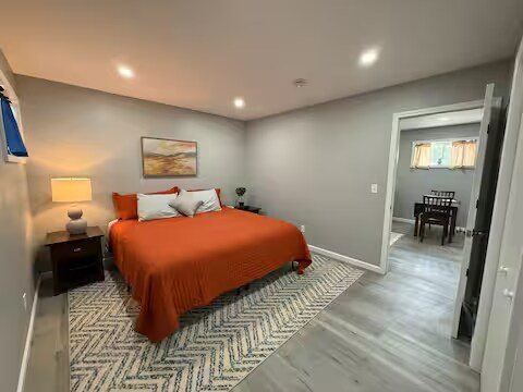 Building Photo - 438 N Park Ave