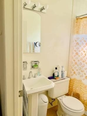 Building Photo - Greenwood Estates