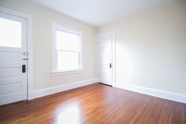 Building Photo - 2122 Airport Hwy