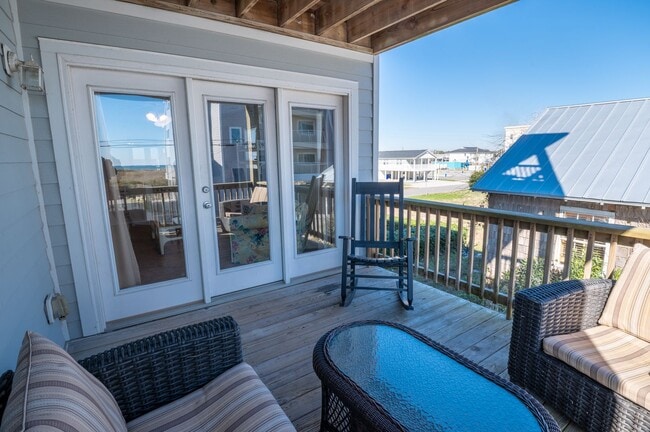 Building Photo - OCEAN VIEW CONDO NEAR THE BOARDWALK!