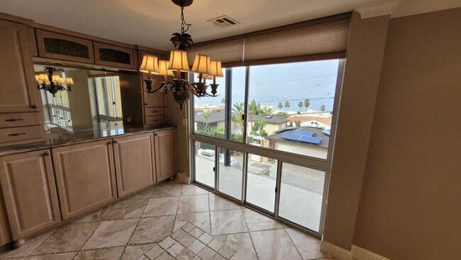 Building Photo - LA JOLLA VILLAGE - Park Prospect - Nice 2 ...