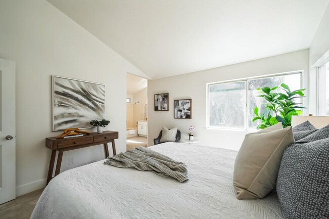 Building Photo - Stunning 3 Bed, 2.5 Bath in Antioch