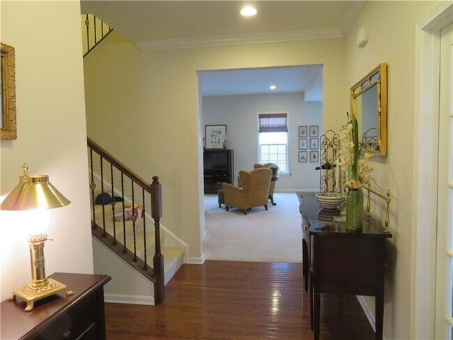 Building Photo - 2047 Golden Grove Dr