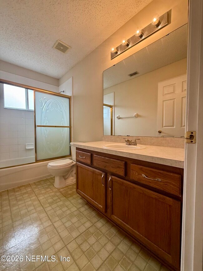 Building Photo - 3150 Highland Grove Dr