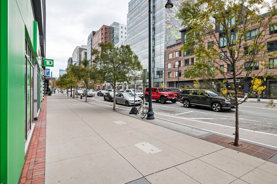 Building Photo - 1335 Boylston St