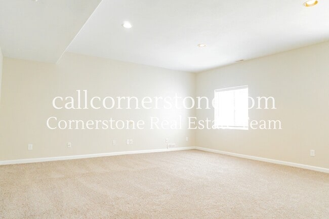 Building Photo - 6434 Cool Mountain Dr