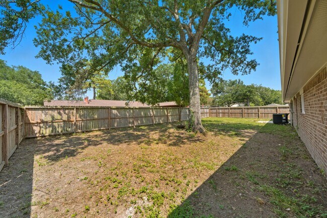Building Photo - 12414 Aste Ln