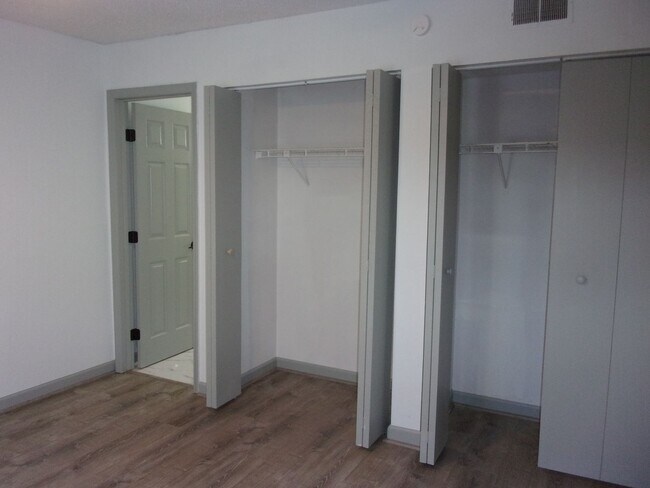 Building Photo - 1677 Eagles Pl