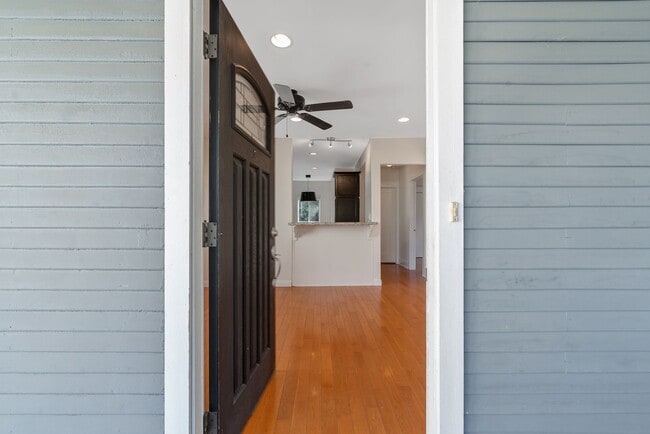 Building Photo - Stylish 2-Bedroom Retreat with Private Yar...