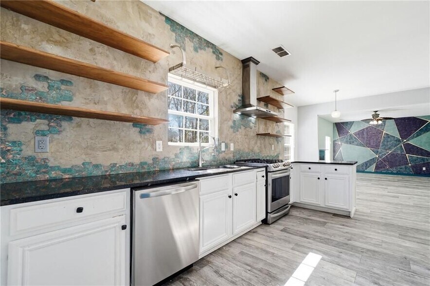 Building Photo - 1582 Ewing Farm Dr