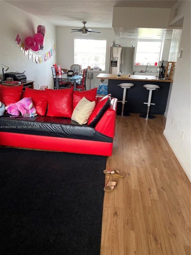 Building Photo - 1350 NE 119th St