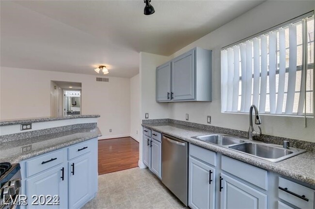 Building Photo - 2801 N Rainbow Blvd