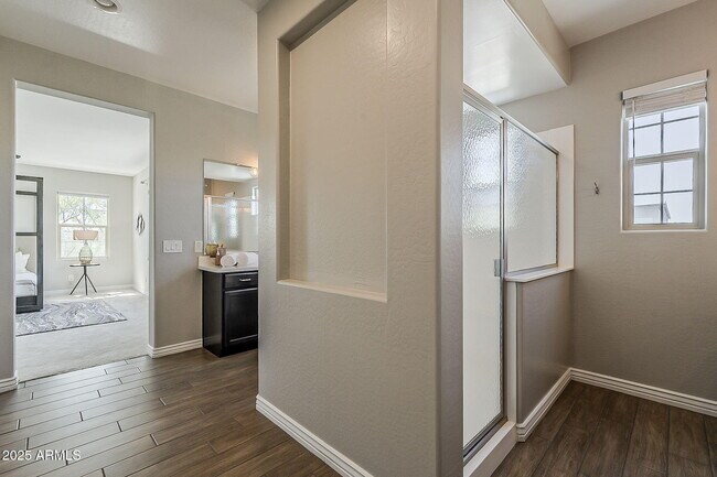 Building Photo - 3310 E Los Gatos Dr