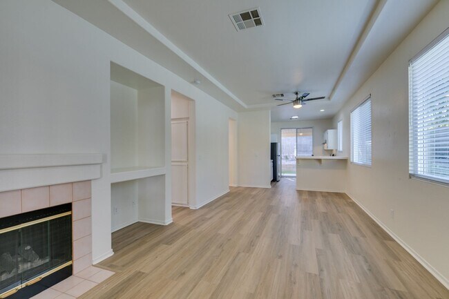 Building Photo - SUMMERLIN BEAUTY*UPGRADED*COMMUNITY POOL*3 BEDROOMS*STAINLESS STEEL APPLIANCES*