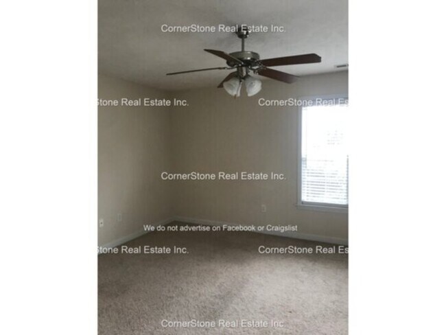 Building Photo - 1820 Balmoral Dr