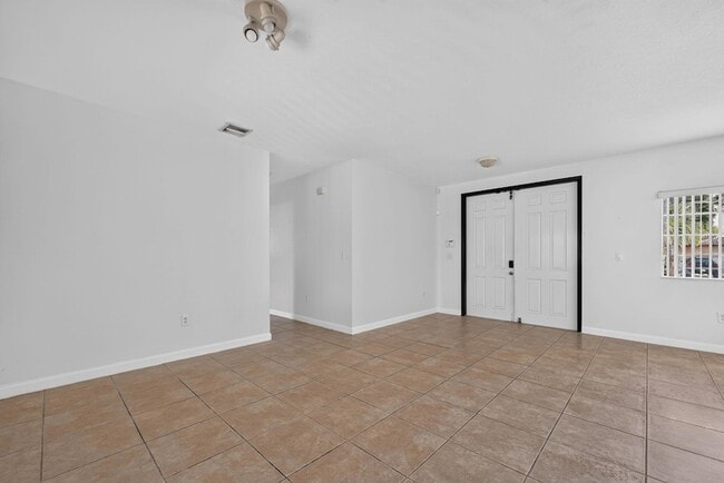 Building Photo - 14264 SW 289 Ter