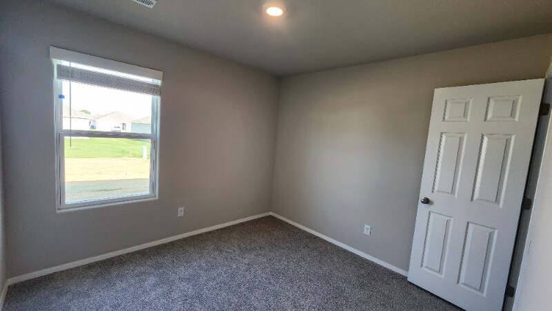 Building Photo - 2606 S Silver St