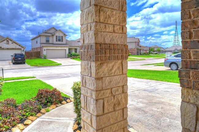 Building Photo - 3823 Cactus Field Ln