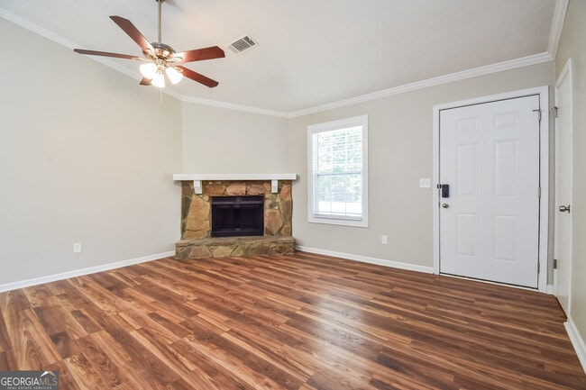 Building Photo - 1006 Timbervale Ln