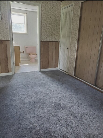 Building Photo - 4020 Bay Rd