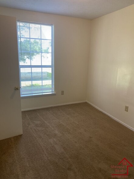 Building Photo - 155 Dogwood Pointe Dr