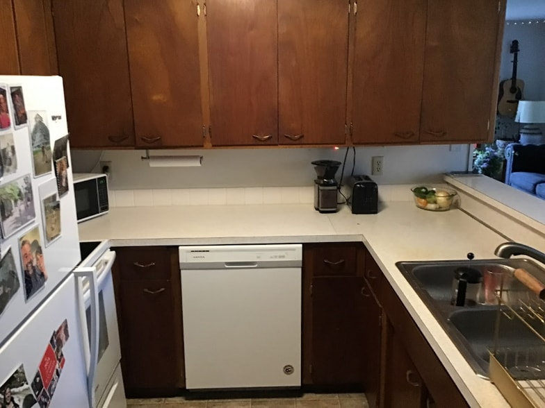 Building Photo - 705 Anna St