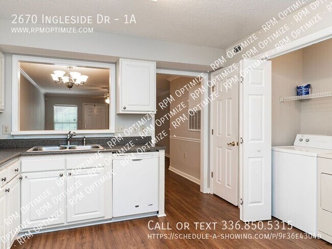 Building Photo - 2670 Ingleside Dr