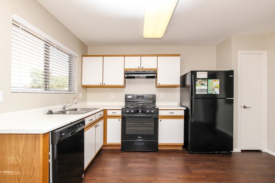 Building Photo - 10546 W Carlota Ln