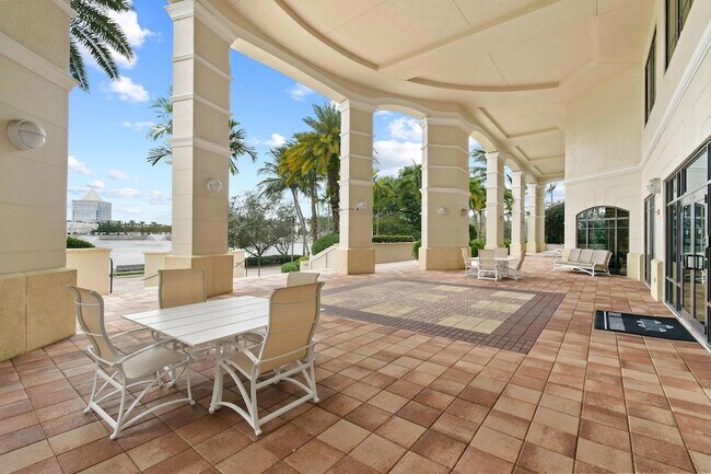 Building Photo - 3610 Gardens Pkwy