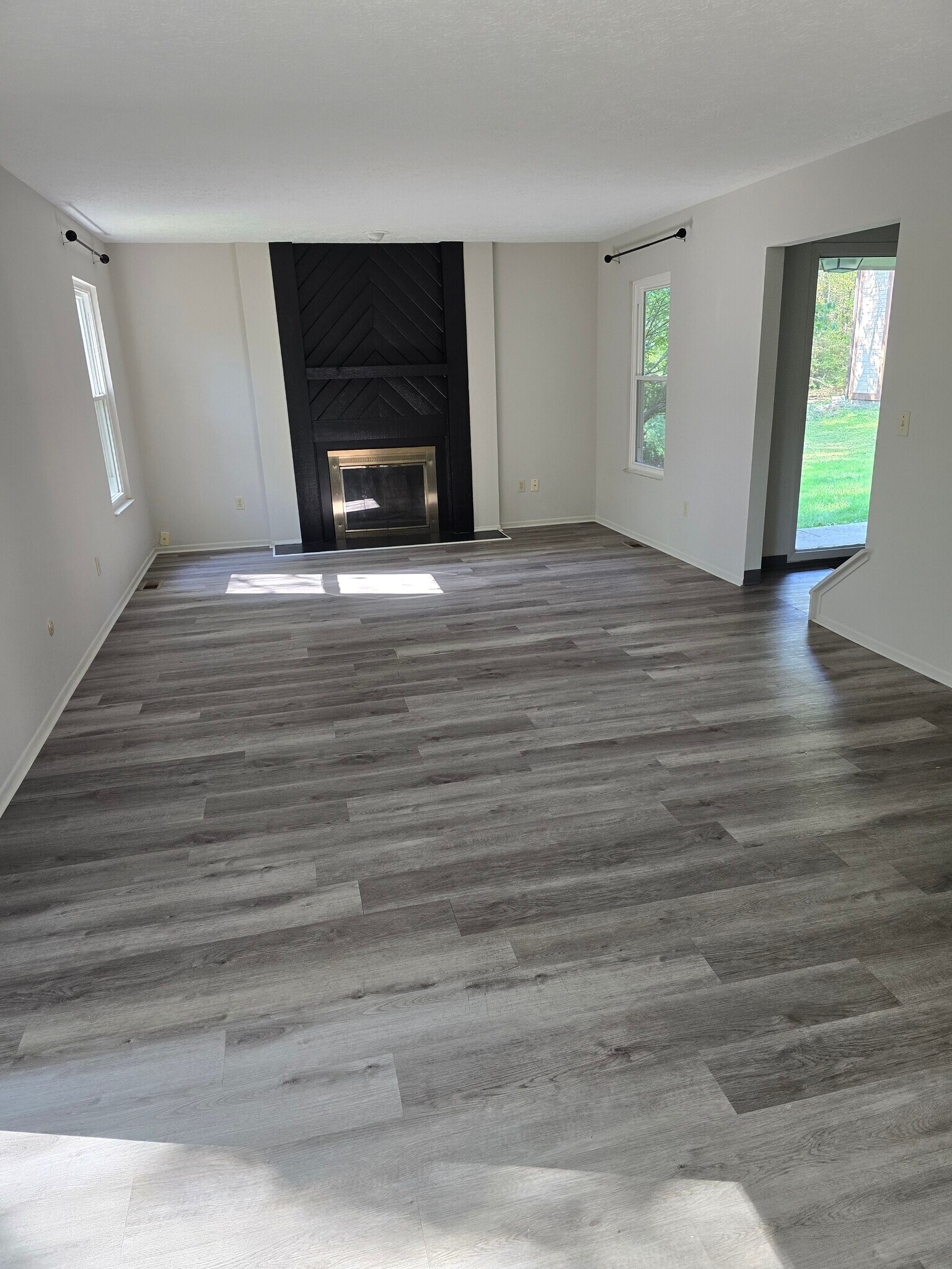Building Photo - 1282 Gatwick Ct