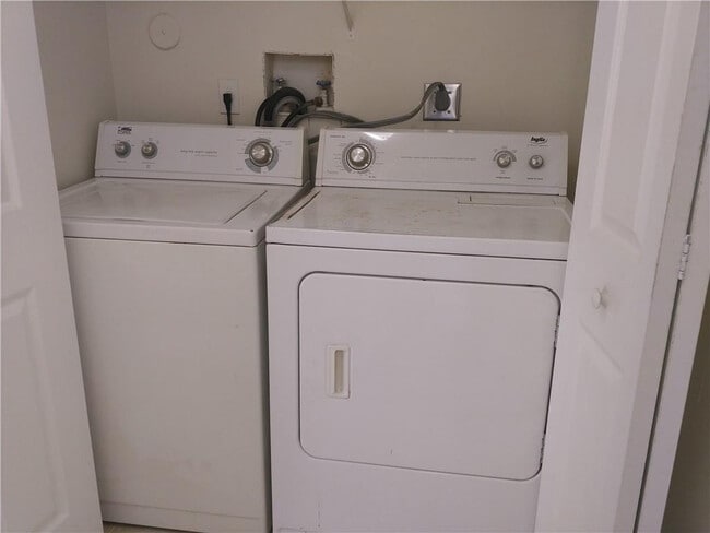 Building Photo - 705 NW 91st Terrace