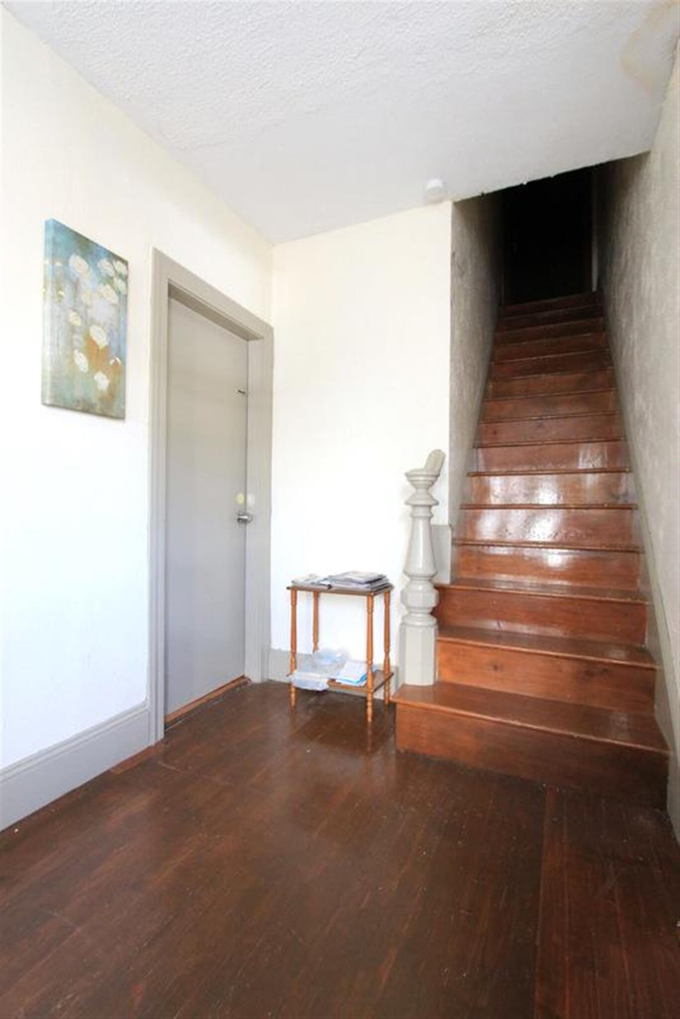 Building Photo - 569 Main St