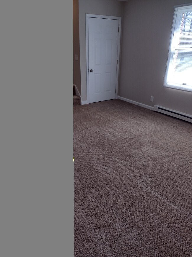 Building Photo - 173 Home St