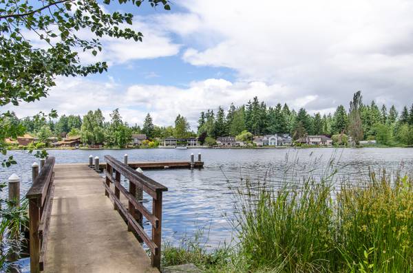 Primary Photo - Lakeview Village Apartments