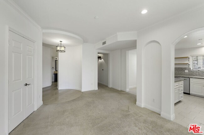 Building Photo - 1820 Benecia Ave