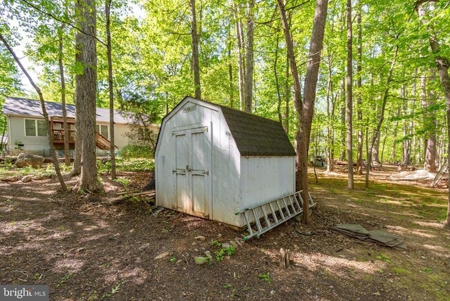 Building Photo - 303 Wilderness Dr