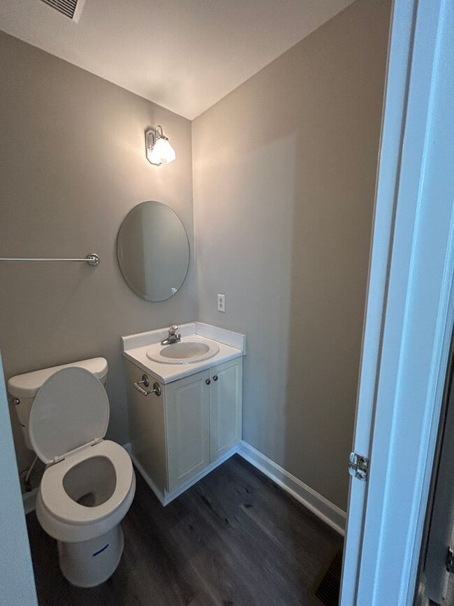 Building Photo - 1801 Crystal Down Ln