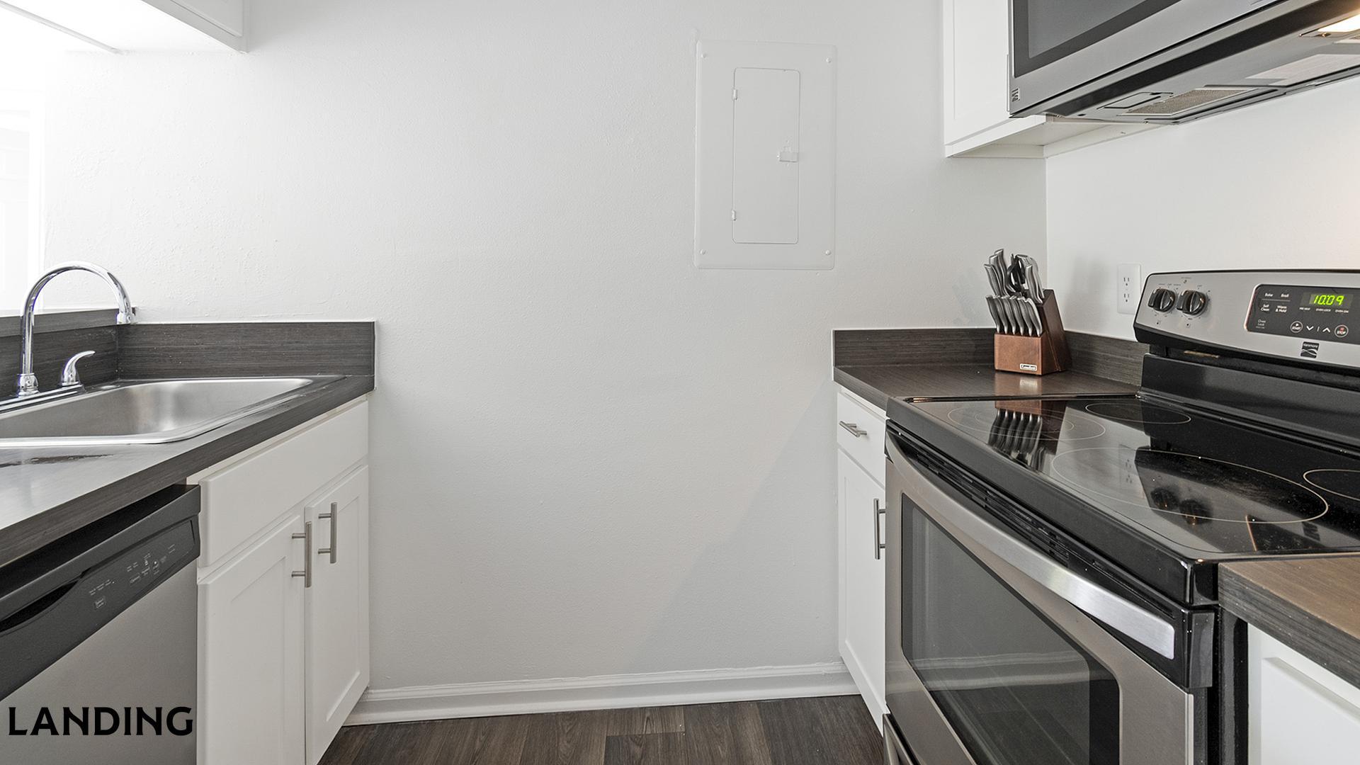 Building Photo - 10263 Whispering Forest Dr