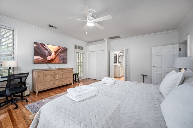 Building Photo - 11468 Club Dr