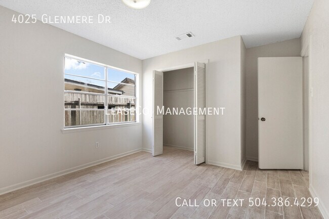 Building Photo - 4025 Glenmere Dr