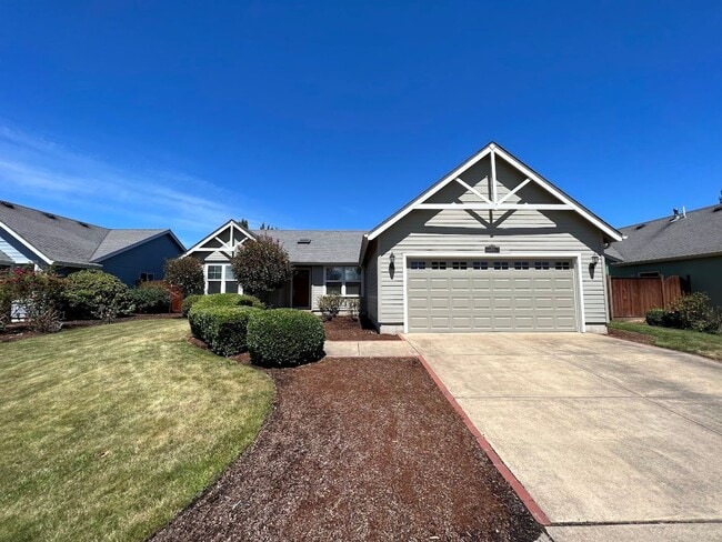 Primary Photo - 4 Bedroom, 2 bathroom home located in Rive...