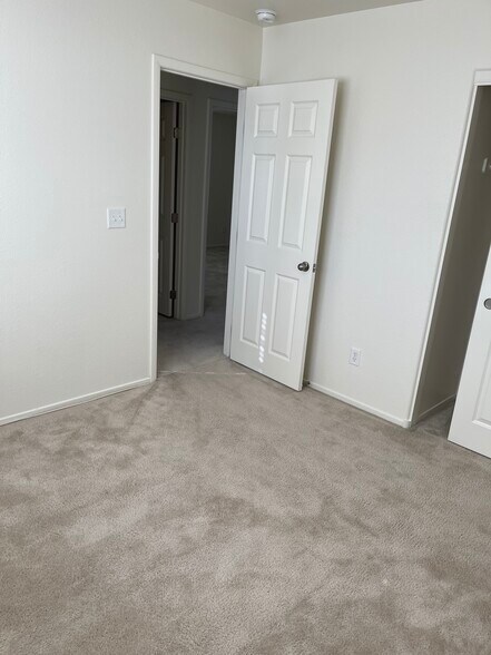 Building Photo - 7709 Pista Way