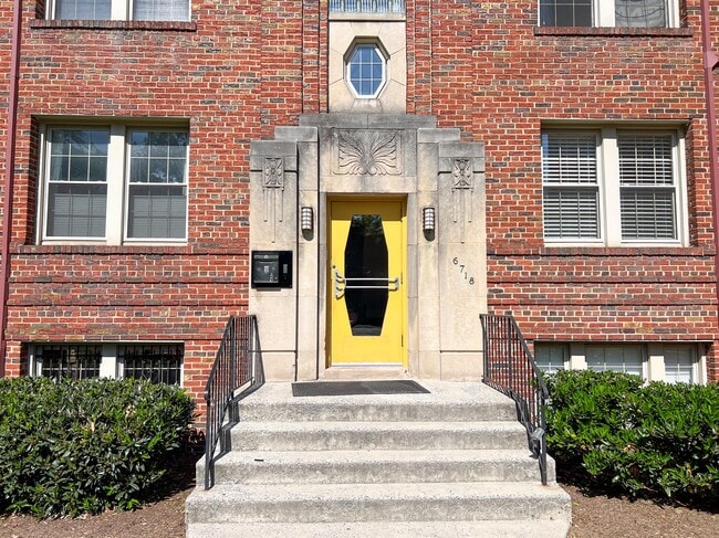 Building Photo - 6718 3rd St NW